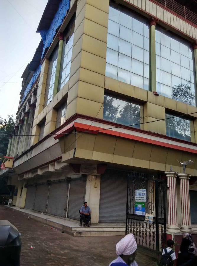 Girija Payyade Hotel Kalyan Ngoại thất bức ảnh